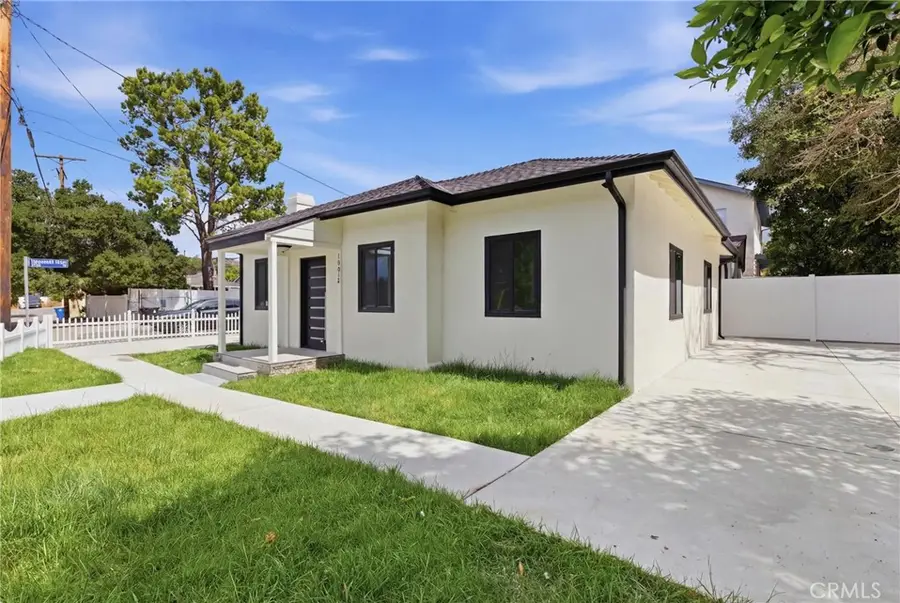 10012 Plainview Avenue, Tujunga, CA 91042 - #2