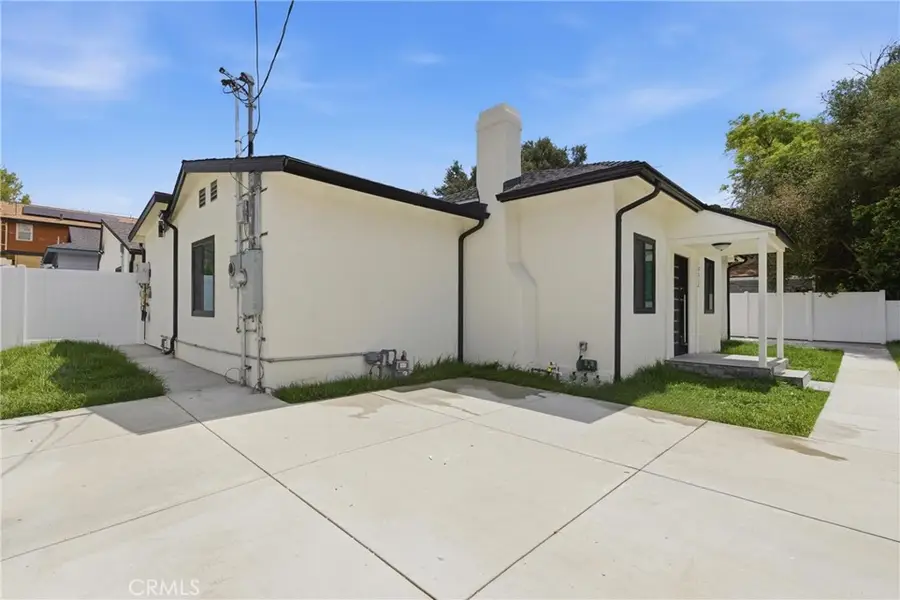 10012 Plainview Avenue, Tujunga, CA 91042 - #3