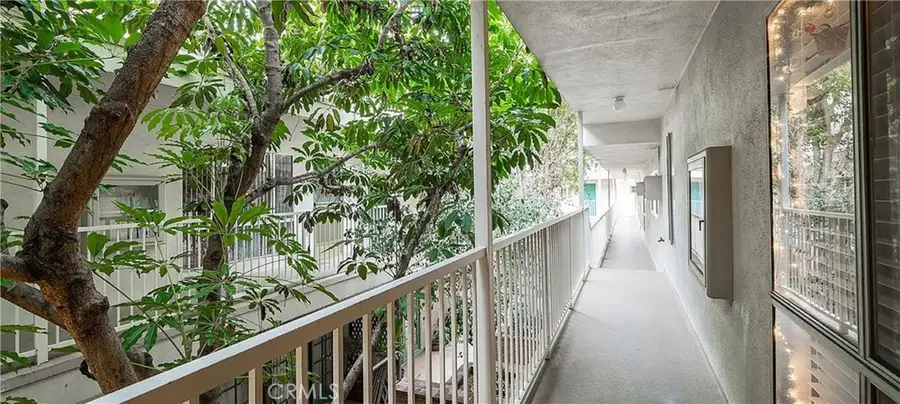 5320 Zelzah Avenue #201, Encino, CA 91316 - #3