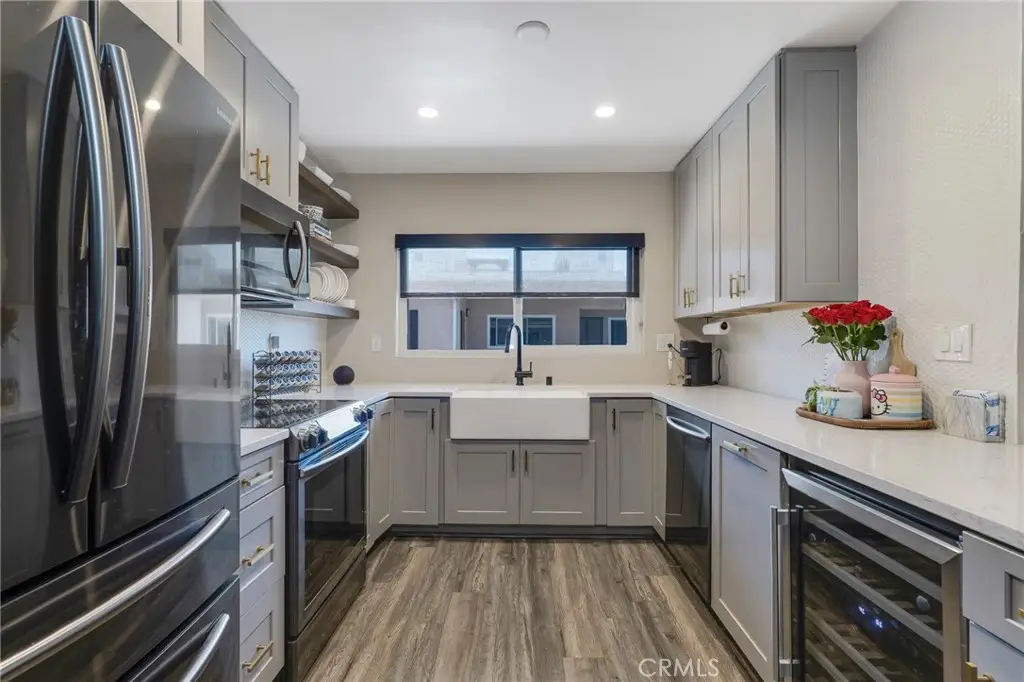 5232 Corteen Pl #17, Valley Village, CA 91607 - #1