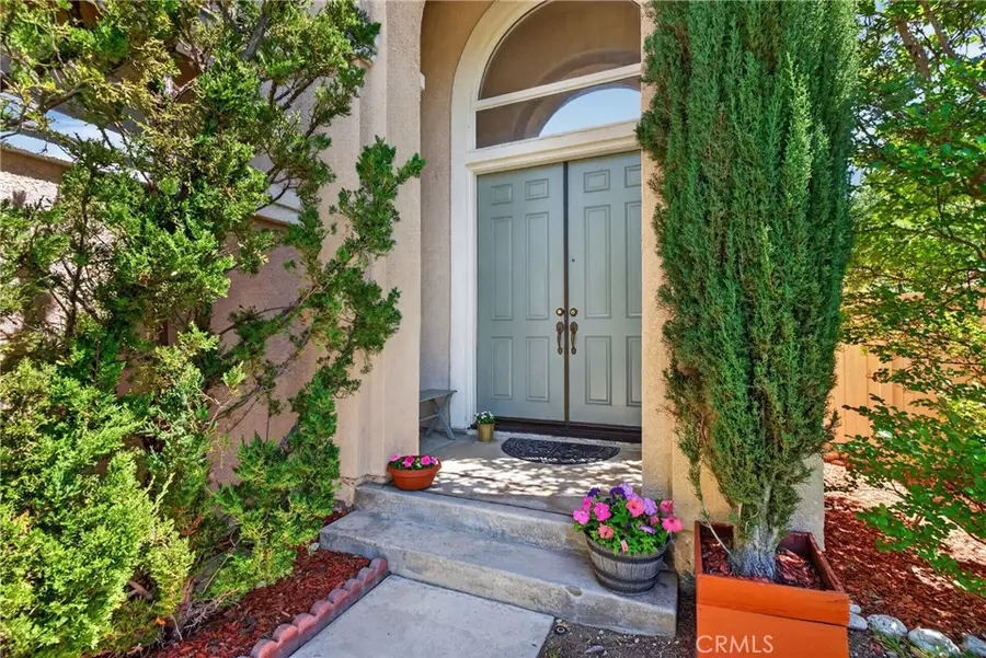 21012 Oakriver, Newhall, CA 91321 - #2