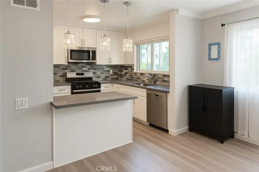 6301 Coldwater Canyon, Valley Glen, CA 91606 - #2