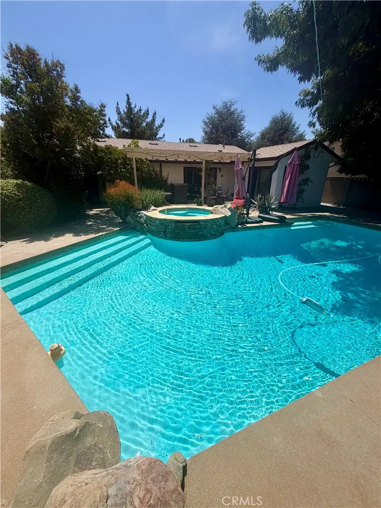 23507 Sylvan, Woodland Hills, CA 91367 - #1