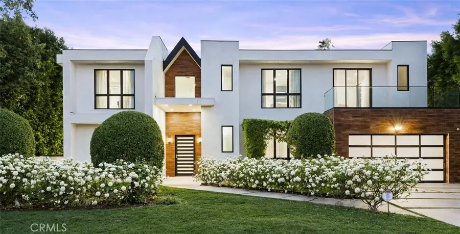 4545 Stern Avenue, Sherman Oaks, CA 91423 - #2