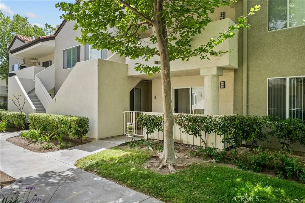24465 Valle Del Oro #101, Newhall, CA 91321 - #1