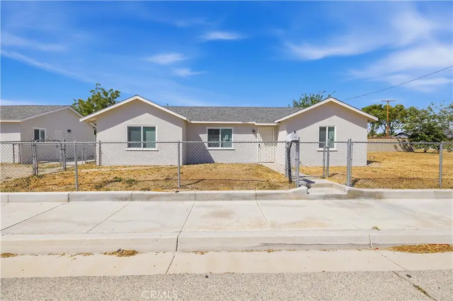1807 W Avenue K8, Lancaster, CA 93534 - #2