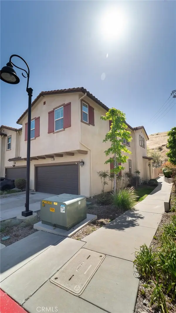 2469 Blossom Ridge Court #3, Simi Valley, CA 93063