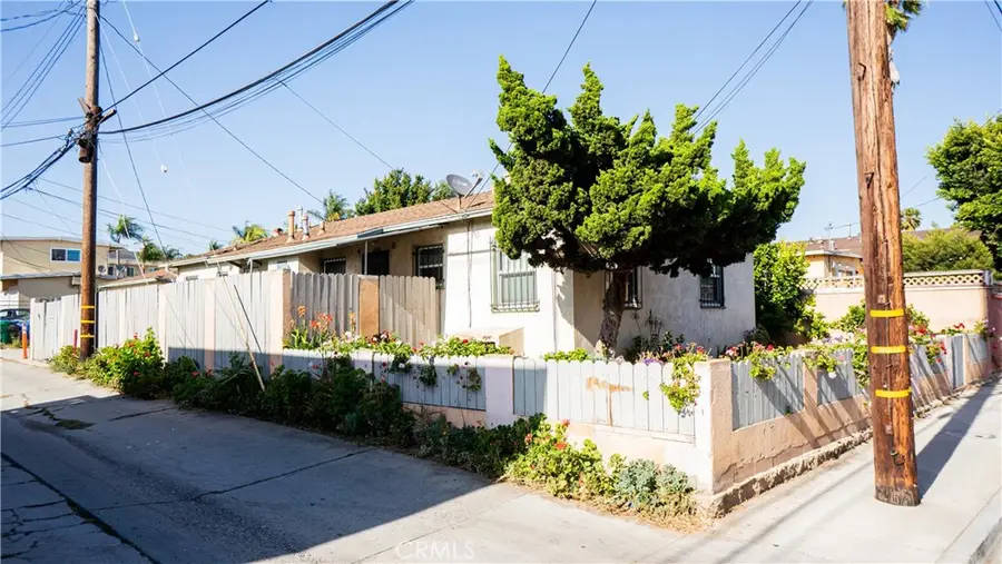 3321 E 17th Street, Long Beach, CA 90804 - #2