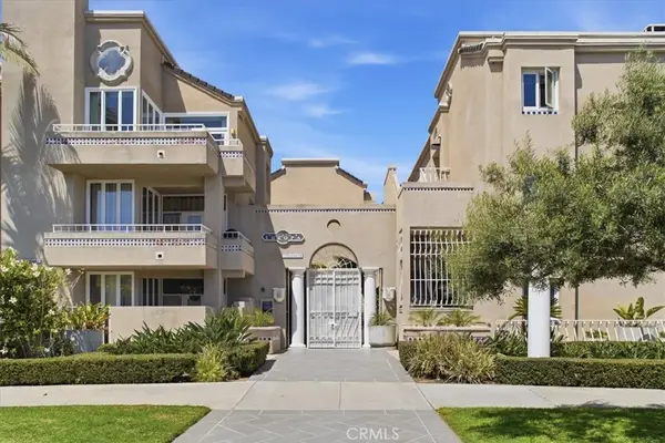 3990 Nobel, San Diego, CA 92122