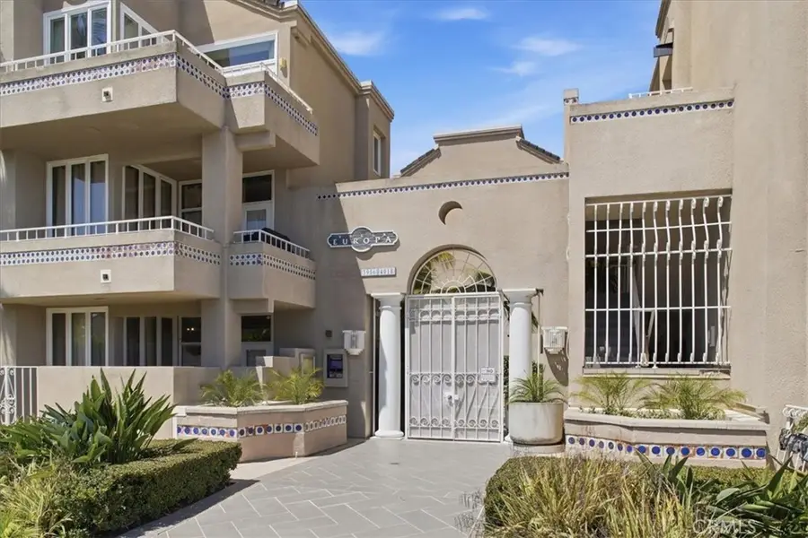 3990 Nobel, San Diego, CA 92122 - #2