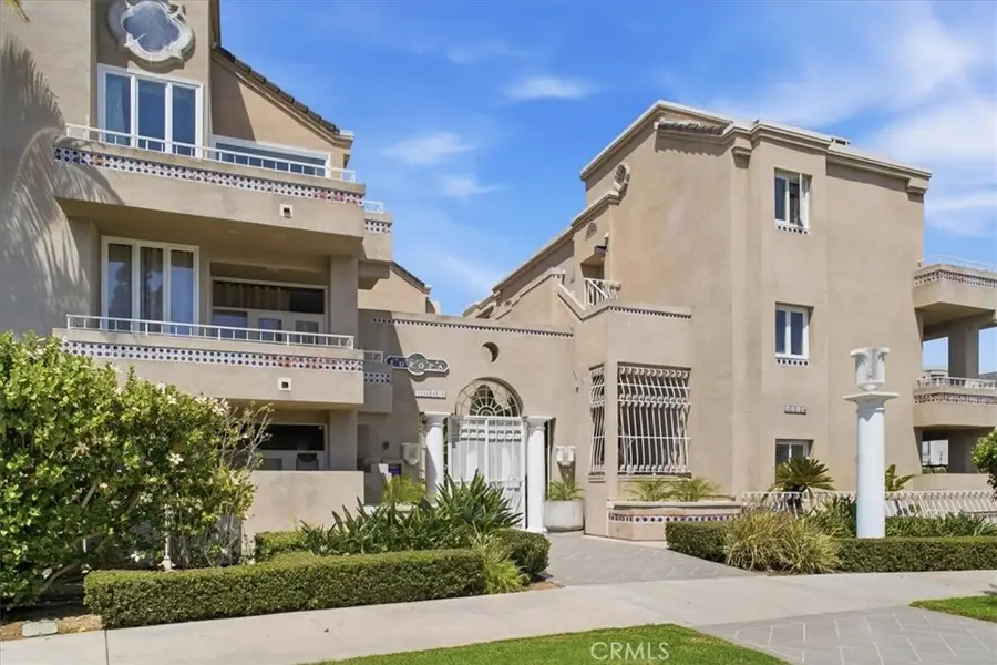 3990 Nobel, San Diego, CA 92122 - #3