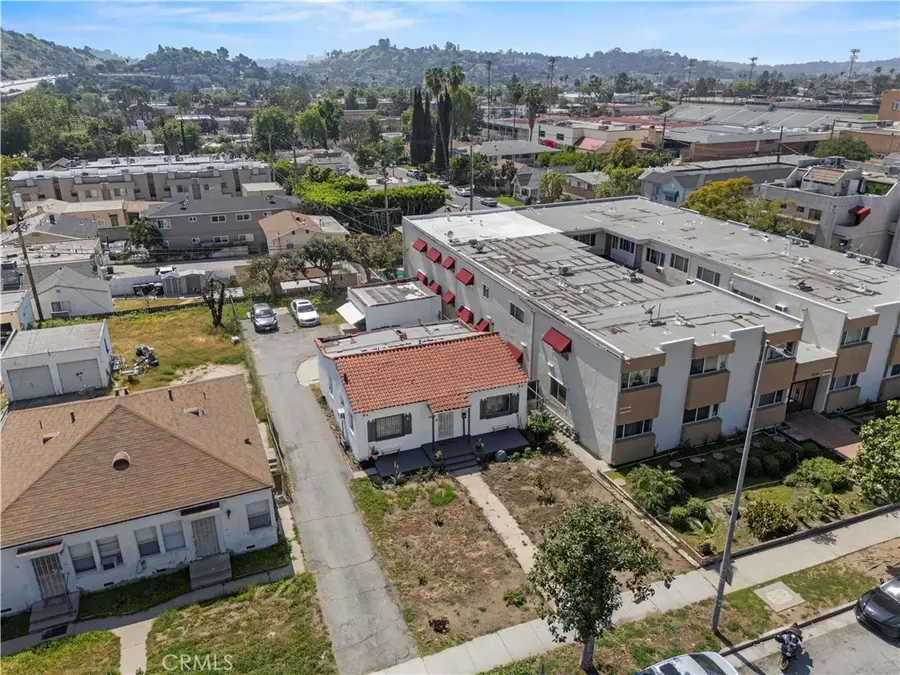1534 E Broadway, Glendale, CA 91205 - #2