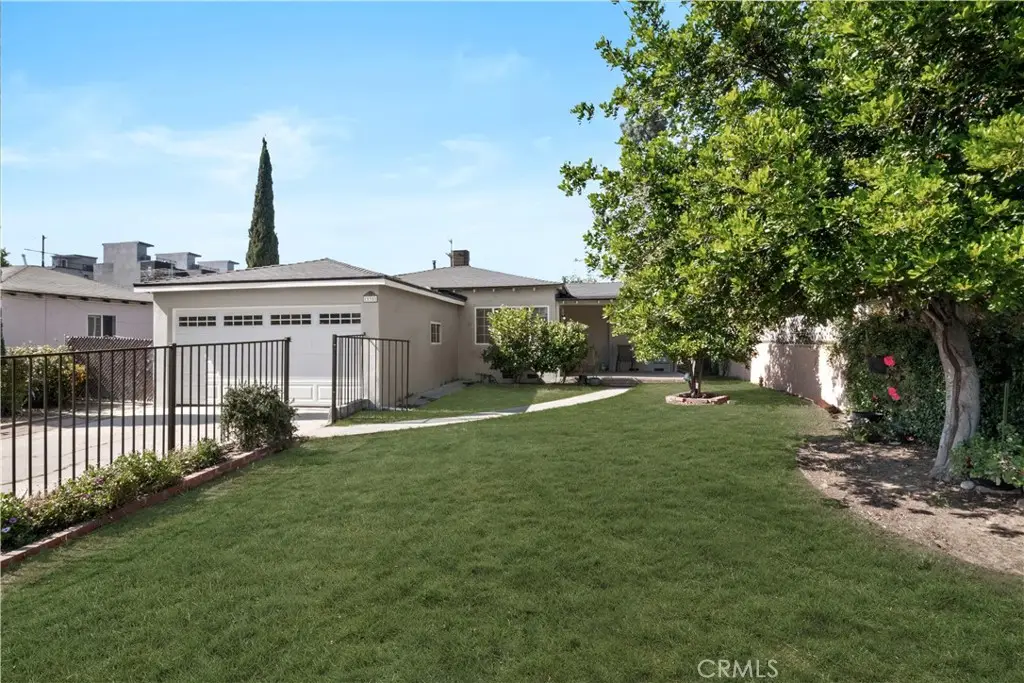11351 Bessemer Street, North Hollywood, CA 91606 - #1