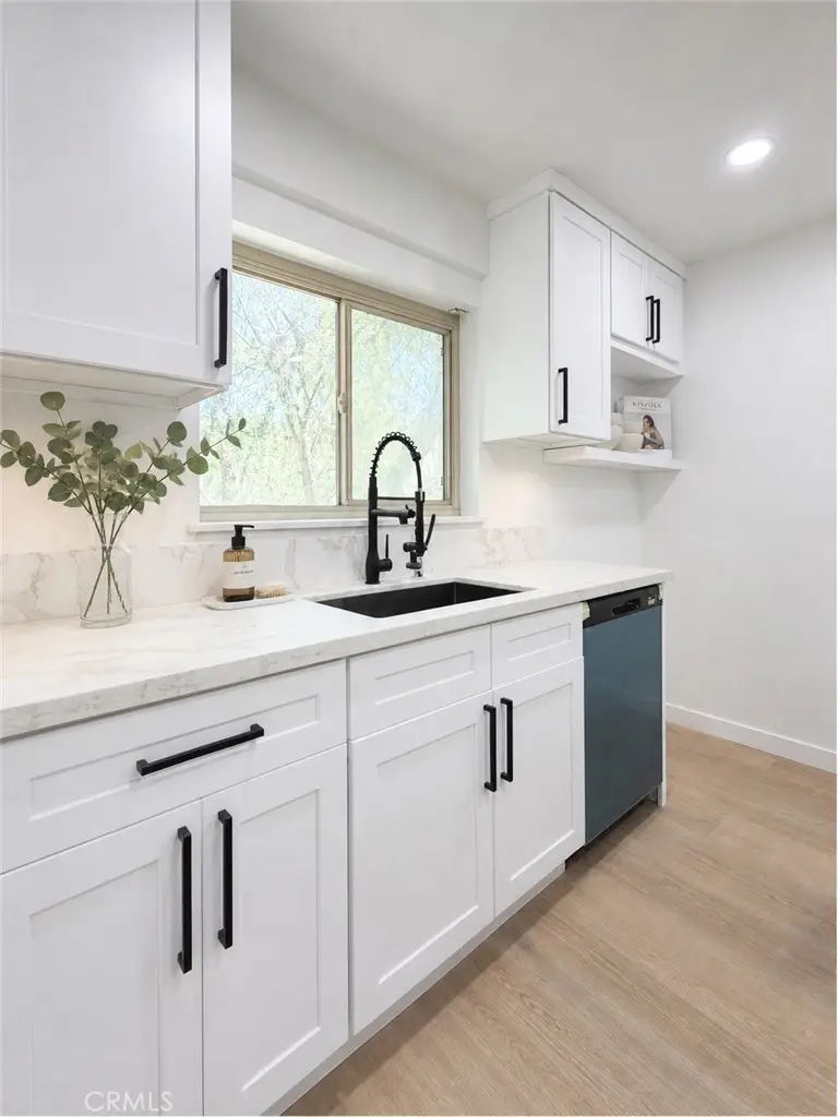 6020 Nevada #11, Woodland Hills, CA 91367 - #3