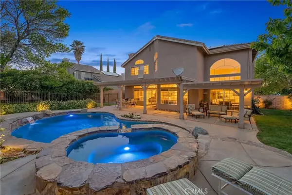 42204 Round Hill, Lancaster, CA 93536