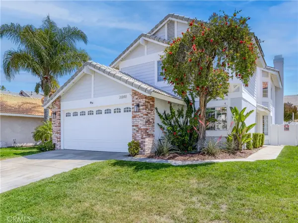 26848 Hummingbird Circle, Canyon Country, CA 91351