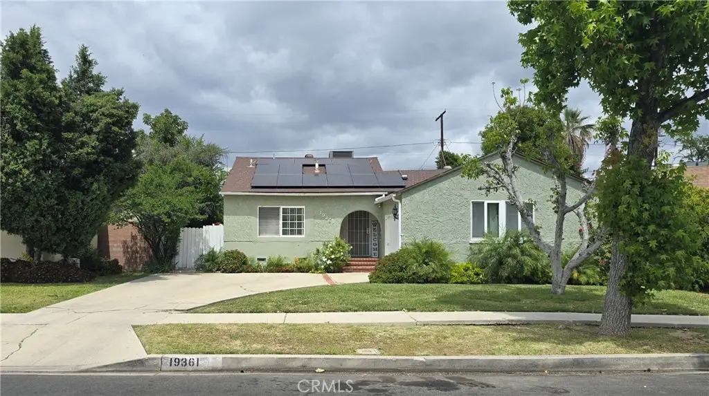 19361 Welby Way, Reseda, CA 91335 - #1