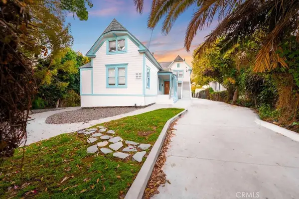 1033 E Santa Clara Street, Ventura, CA 93001