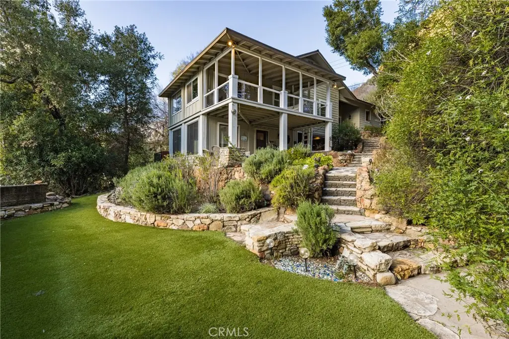 2305 Sugarloaf, Agoura Hills, CA 91301 - #1