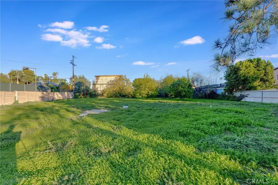 7630 Jellico, Northridge, CA 91325 - #2