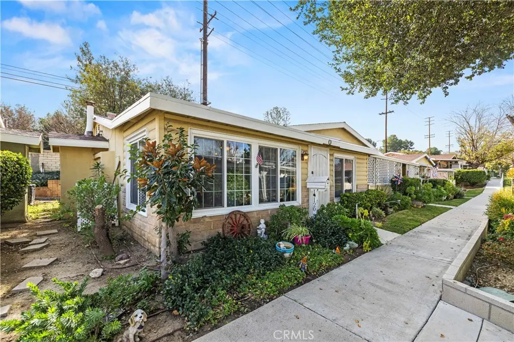 19120 Avenue Of The Oaks #A, Newhall, CA 91321 - #1