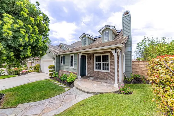 26915 Alder Court, Valencia, CA 91381