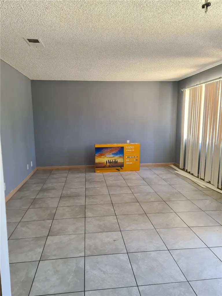 44436 Watford, Lancaster, CA 93535 - #3