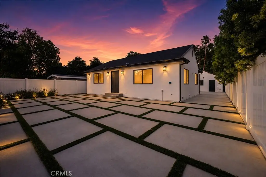 5412 Fallbrook Avenue, Woodland Hills, CA 91367 - #1