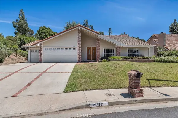 19817 Hiawatha Street, Chatsworth, CA 91311