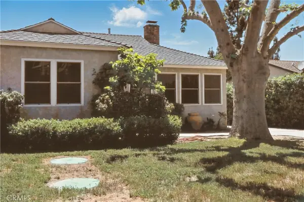 13384 Foothill Boulevard, Sylmar, CA 91342