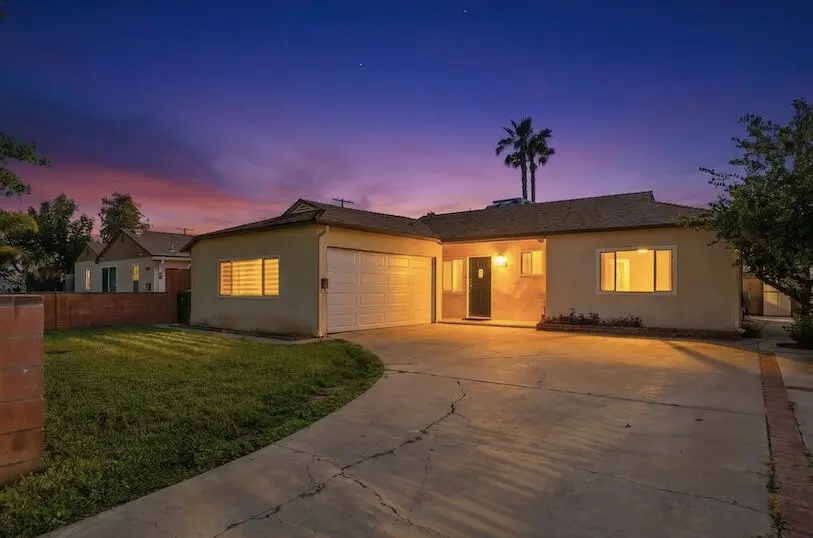 6949 Aura Avenue, Reseda, CA 91335 - #1