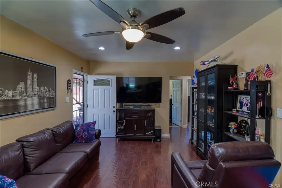 15450 Archwood, Van Nuys, CA 91406 - #3