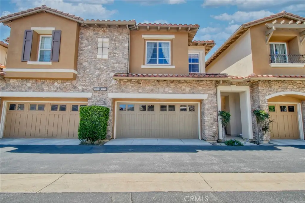 21976 Cortina, Chatsworth, CA 91311 - #1