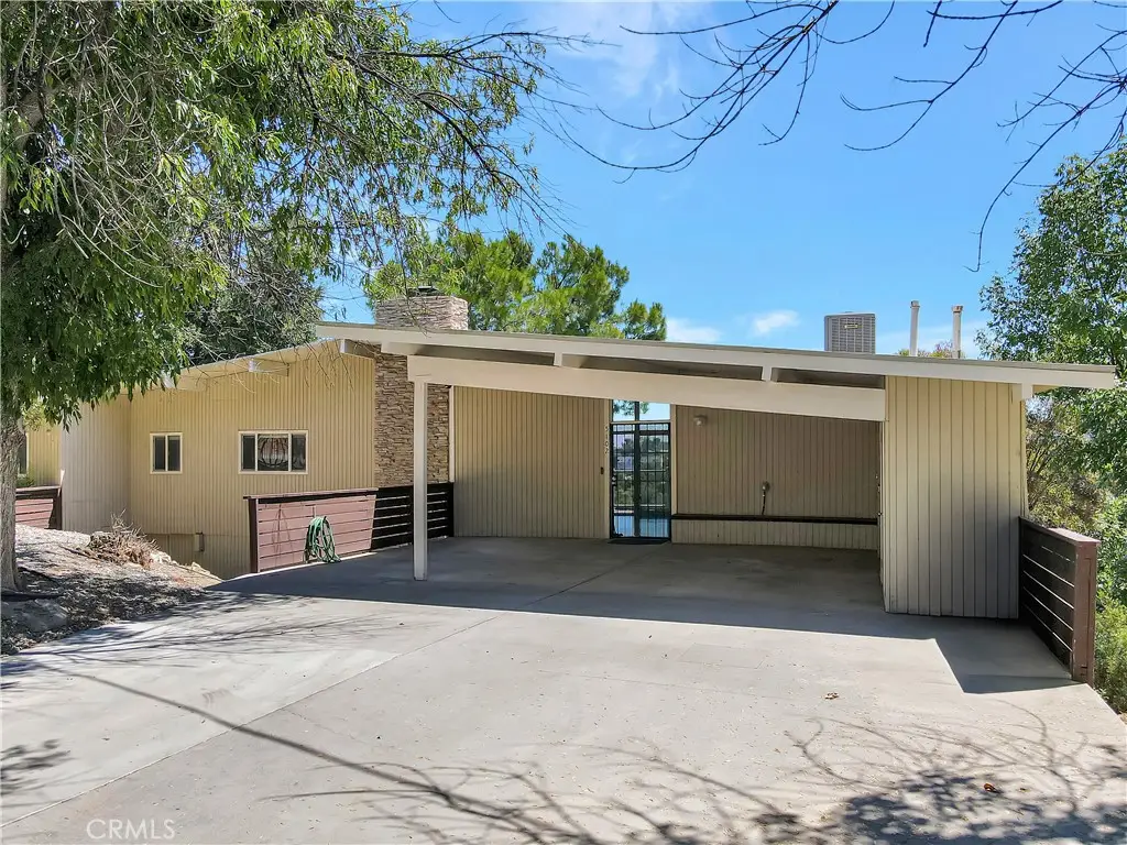 5102 Medina Road, Woodland Hills, CA 91364 - #1