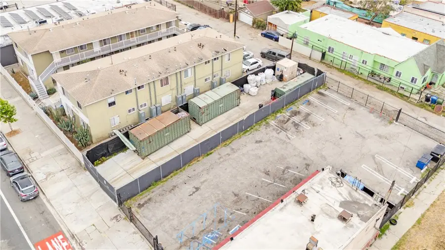 1550 W Florence Avenue, Los Angeles, CA 90047 - #2