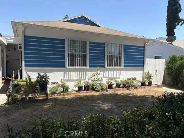 8156 Hazeltine, Panorama City, CA 91402 - #1