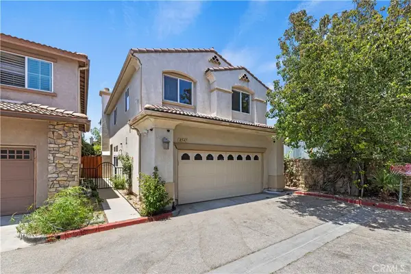 8541 Thunderbird, North Hills, CA 91343