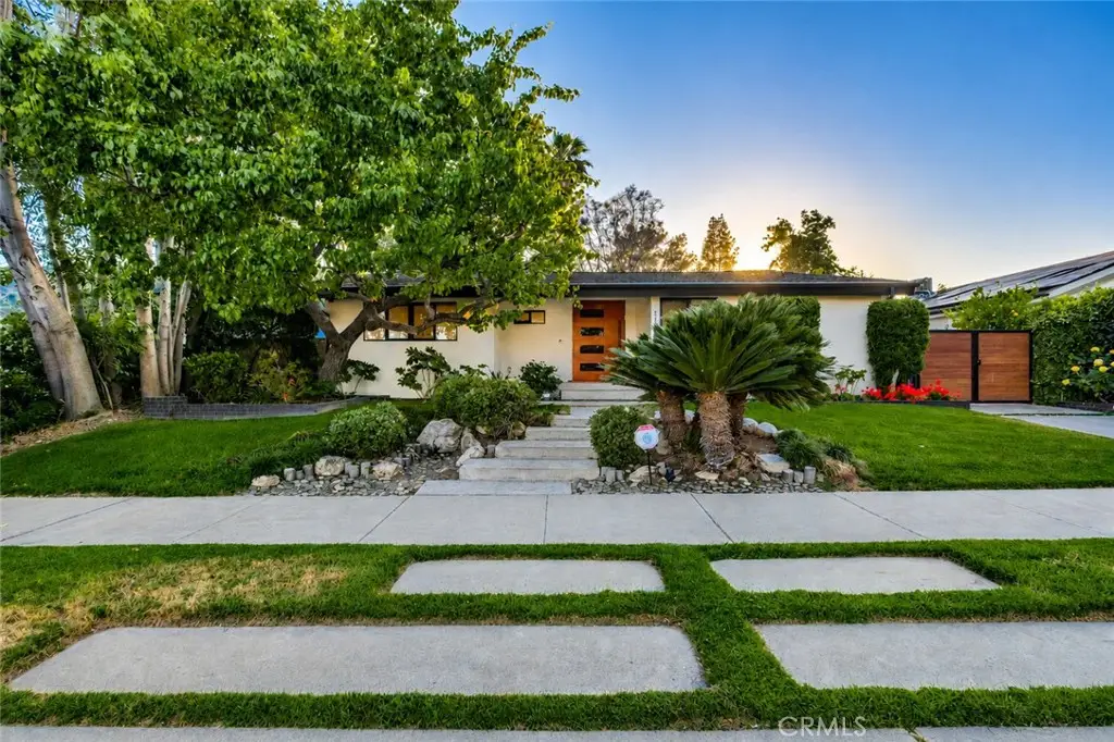 5715 Corteen, Valley Village, CA 91607 - #1
