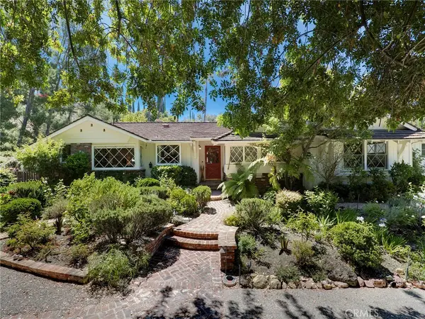 4978 Natoma Avenue, Woodland Hills, CA 91364