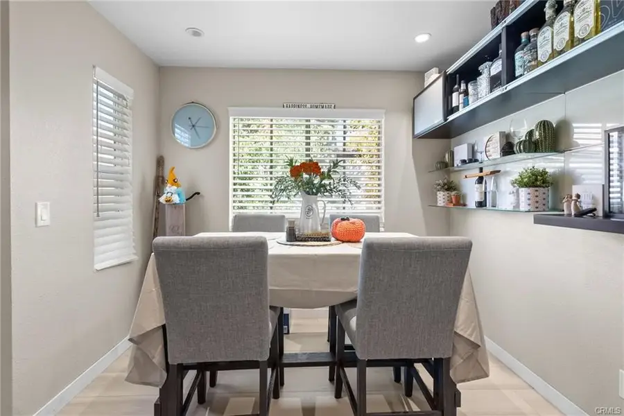 24496 Valle Del Oro #204, Newhall, CA 91321 - #3