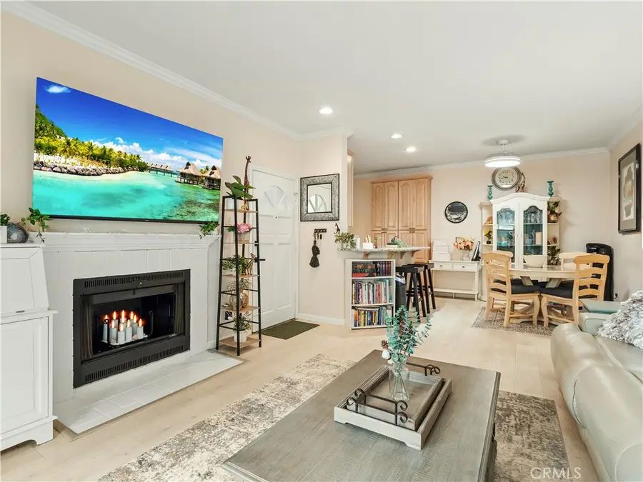 2396 Pleasant Way #I, Thousand Oaks, CA 91362 - #2