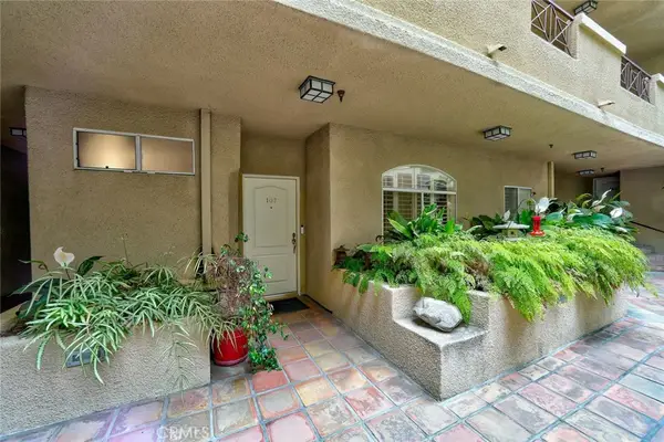 12060 Hoffman #107, Studio City, CA 91604