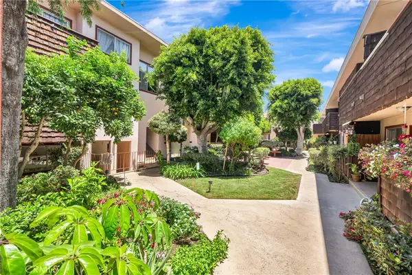 5349 Newcastle #56, Encino, CA 91316
