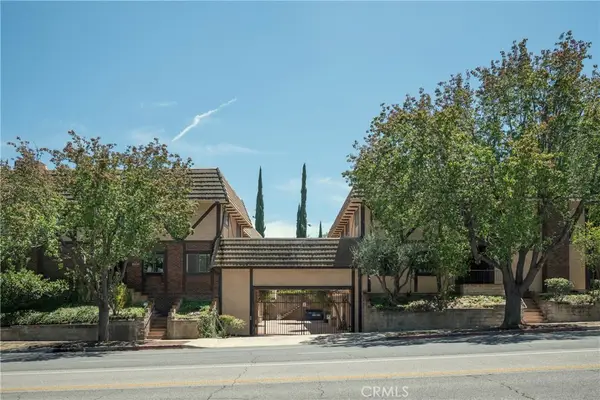 24420 Victory, West Hills, CA 91367
