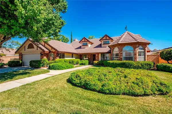 3803 W Avenue J15, Lancaster, CA 93536