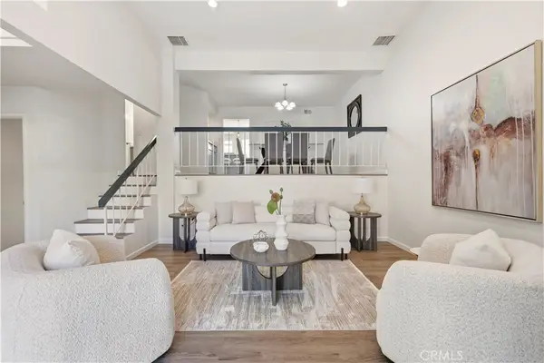 5800 Owensmouth Avenue #14, Woodland Hills, CA 91367