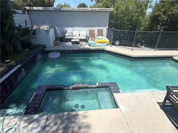 22304 Cass, Woodland Hills, CA 91364