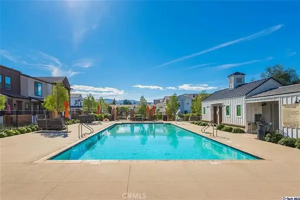 122 Red Brick #2, Simi Valley, CA 93065