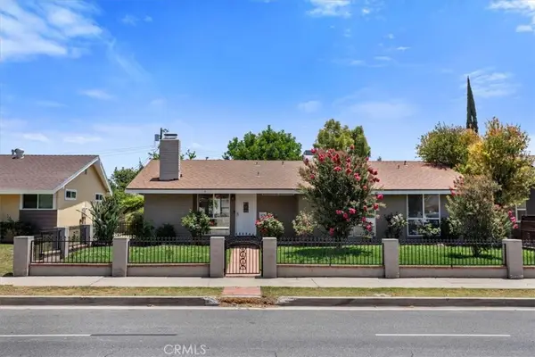 7942 De Soto Avenue, Canoga Park, CA 91304