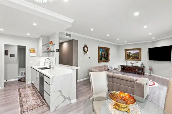 14607 Erwin Street #107, Van Nuys, CA 91411